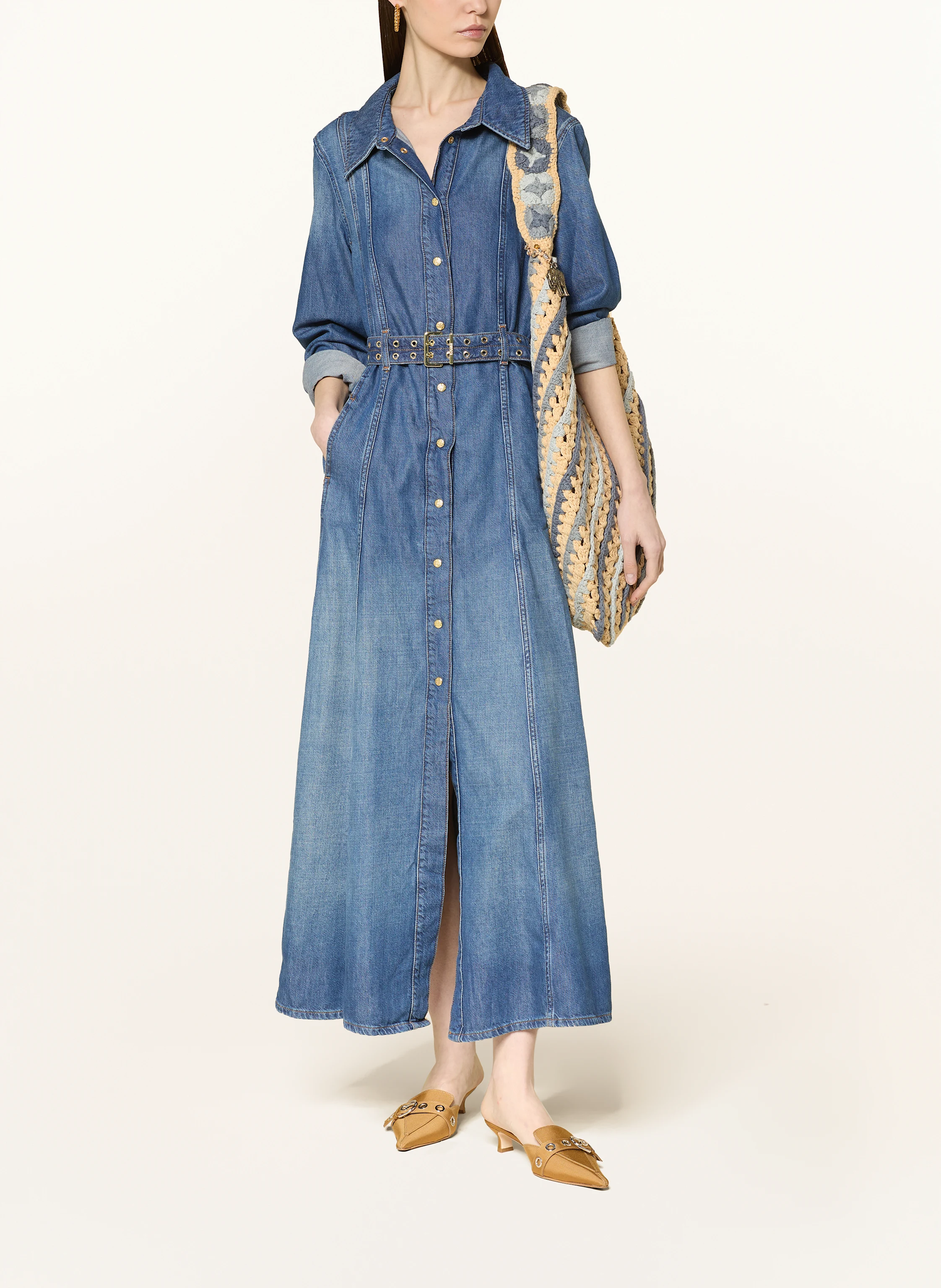 ANOKHI Shopper