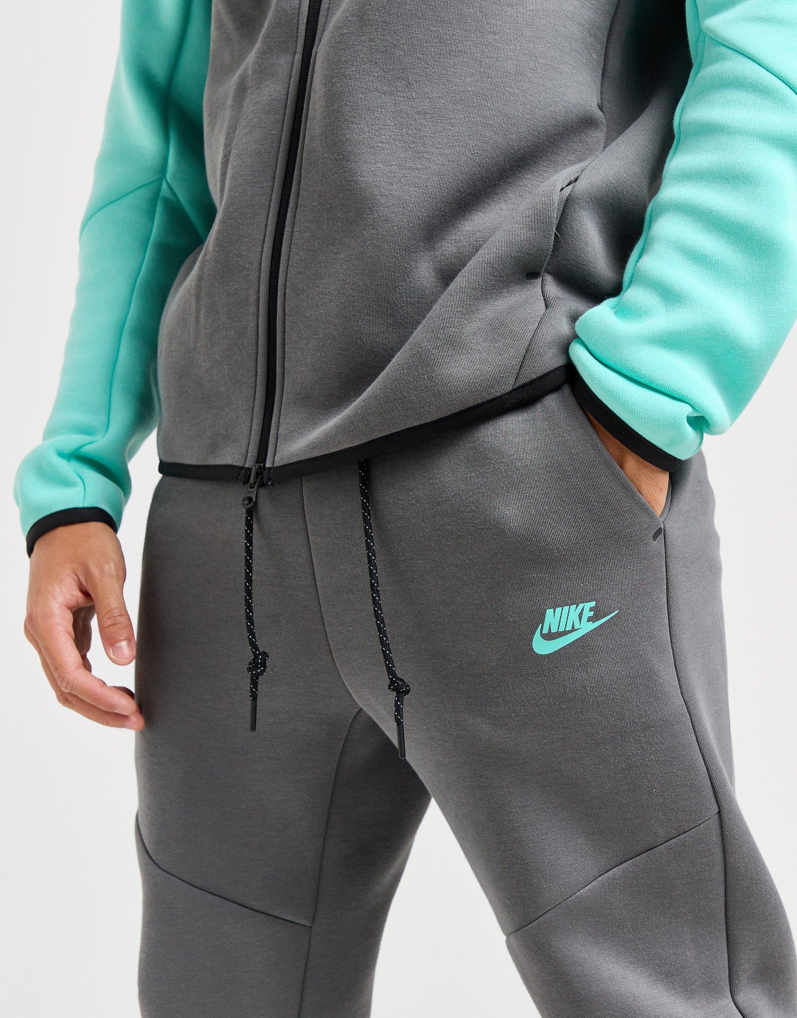 Nike Tech Fleece Joggers