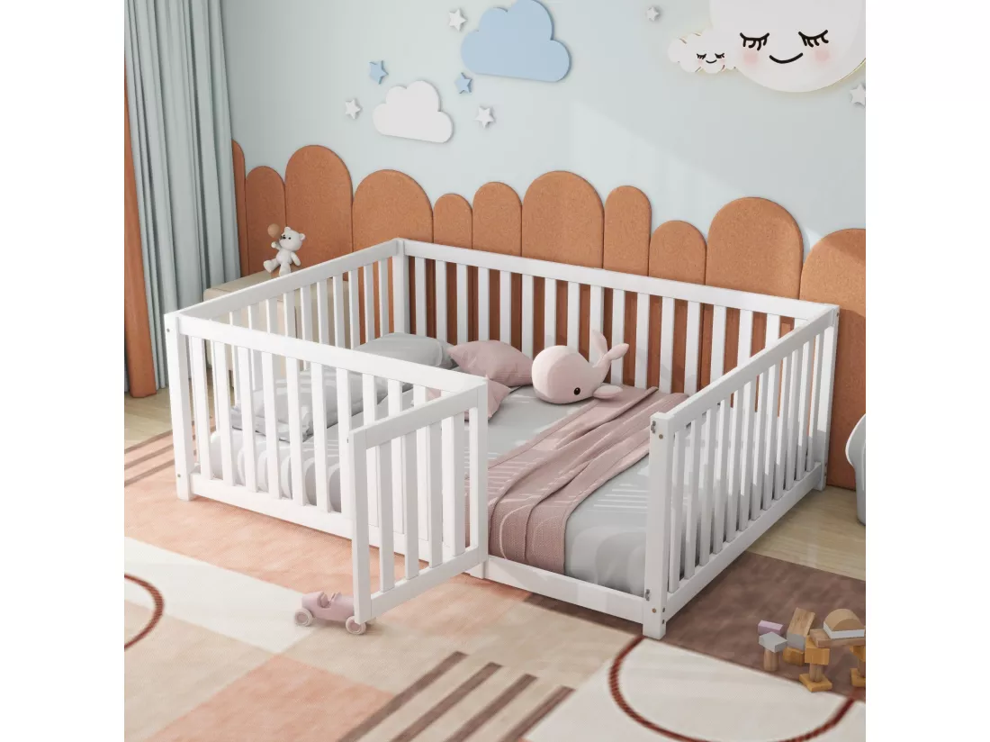 Lit cabane enfant 140x200cm, cadre de lit, sans sommier à lattes, lit enfant avec clôture et porte, Pin, Blanc