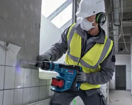 Bosch 0 611 917 120, SDS Max, Sort, Grøn, 4 cm, 360 rpm, 9 J, 3130 bpm or slag i minuttet - SOLO