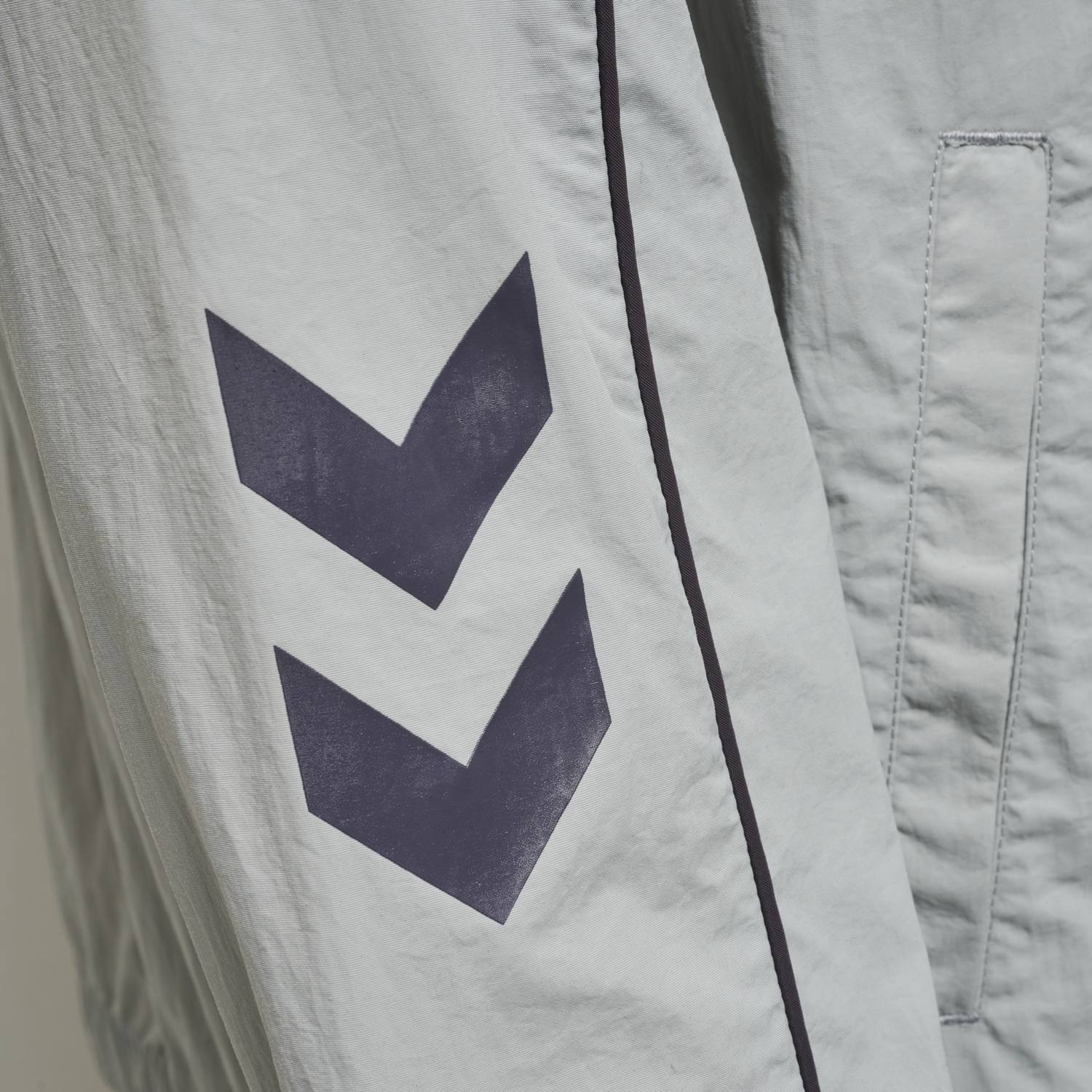 hmlLGC CELAB WOV ZIP JACKET
