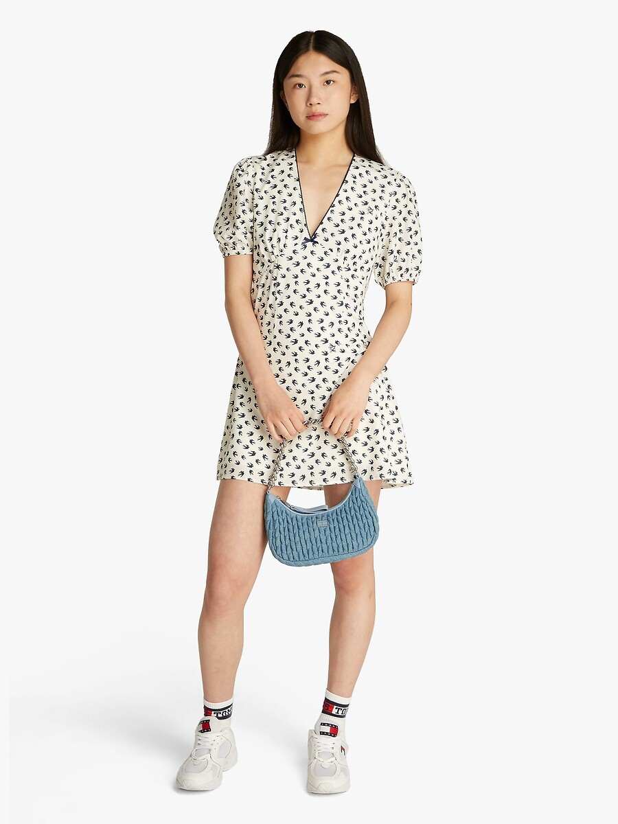 TOMMY HILFIGER<br>Handtas TJW ICÔNICO OMBRO ACOLHIDO