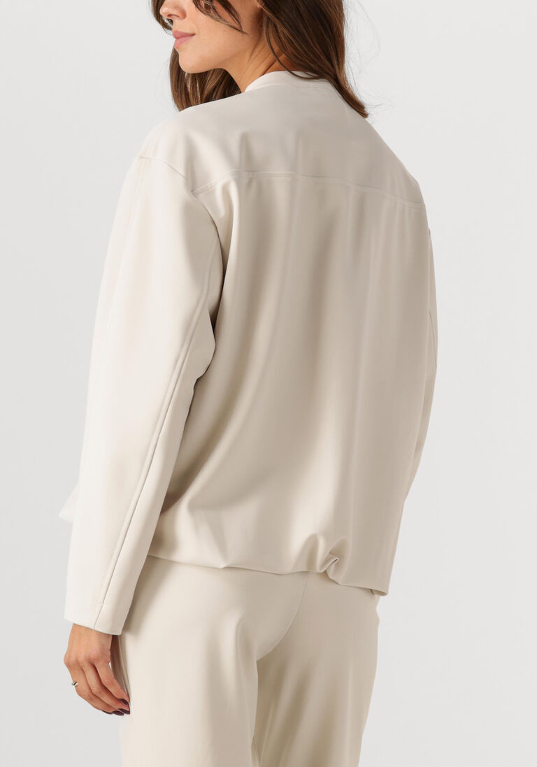beige japan tky jack aya