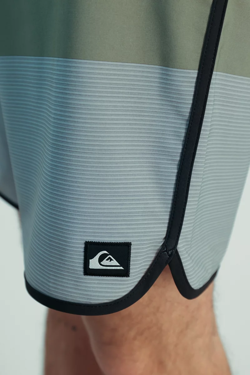 Quiksilver Surfsilk Tijuana 18 Inch Herren Badeshort