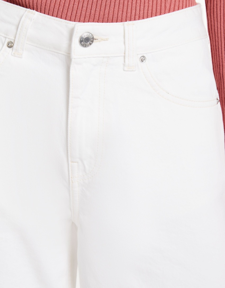 calças jeans cropped de perna larga