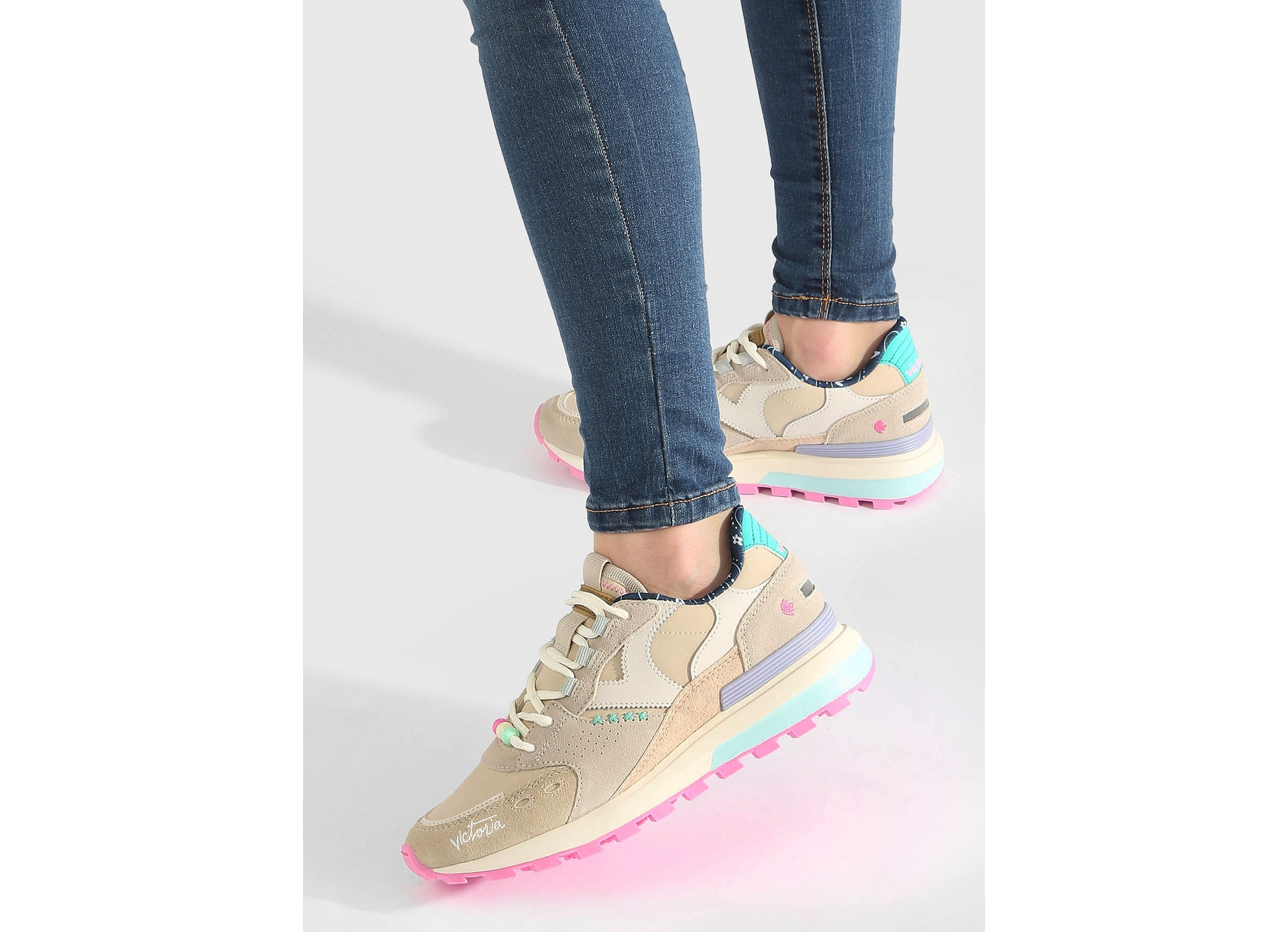 1156104 beige