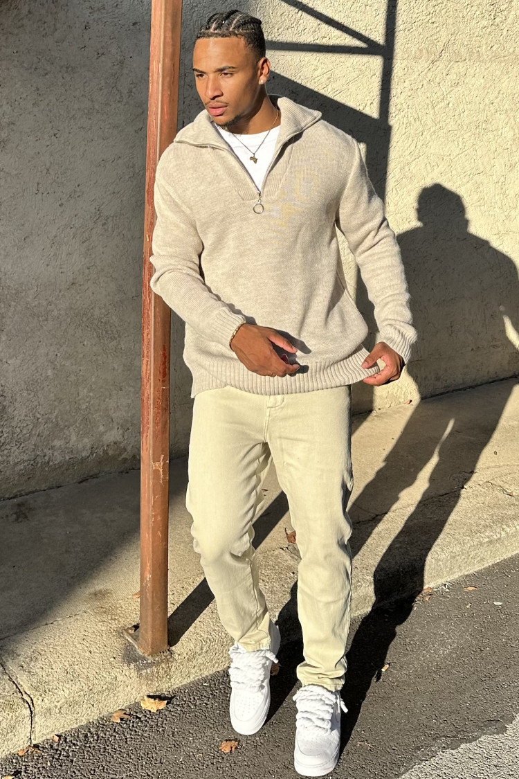 Pull beige col montant zippé