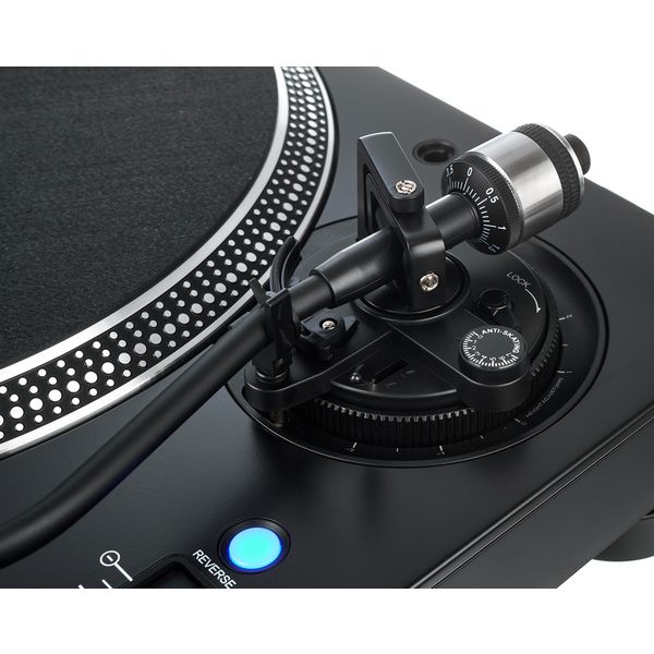 Numark Scratch LP140 Black Bundle