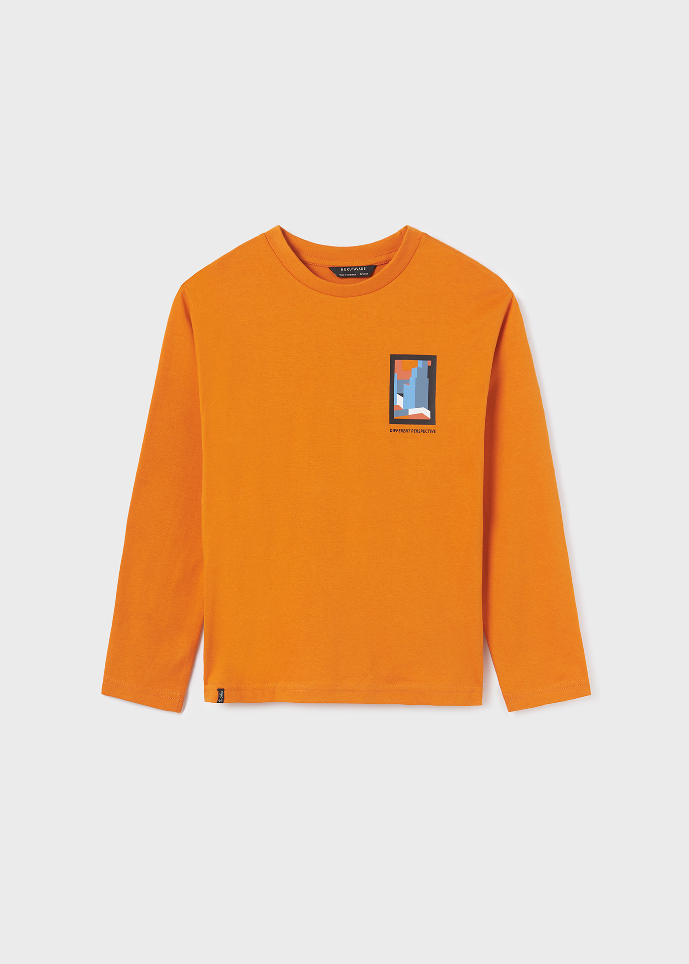 Camiseta infantil Better Cotton com estampa nas costas