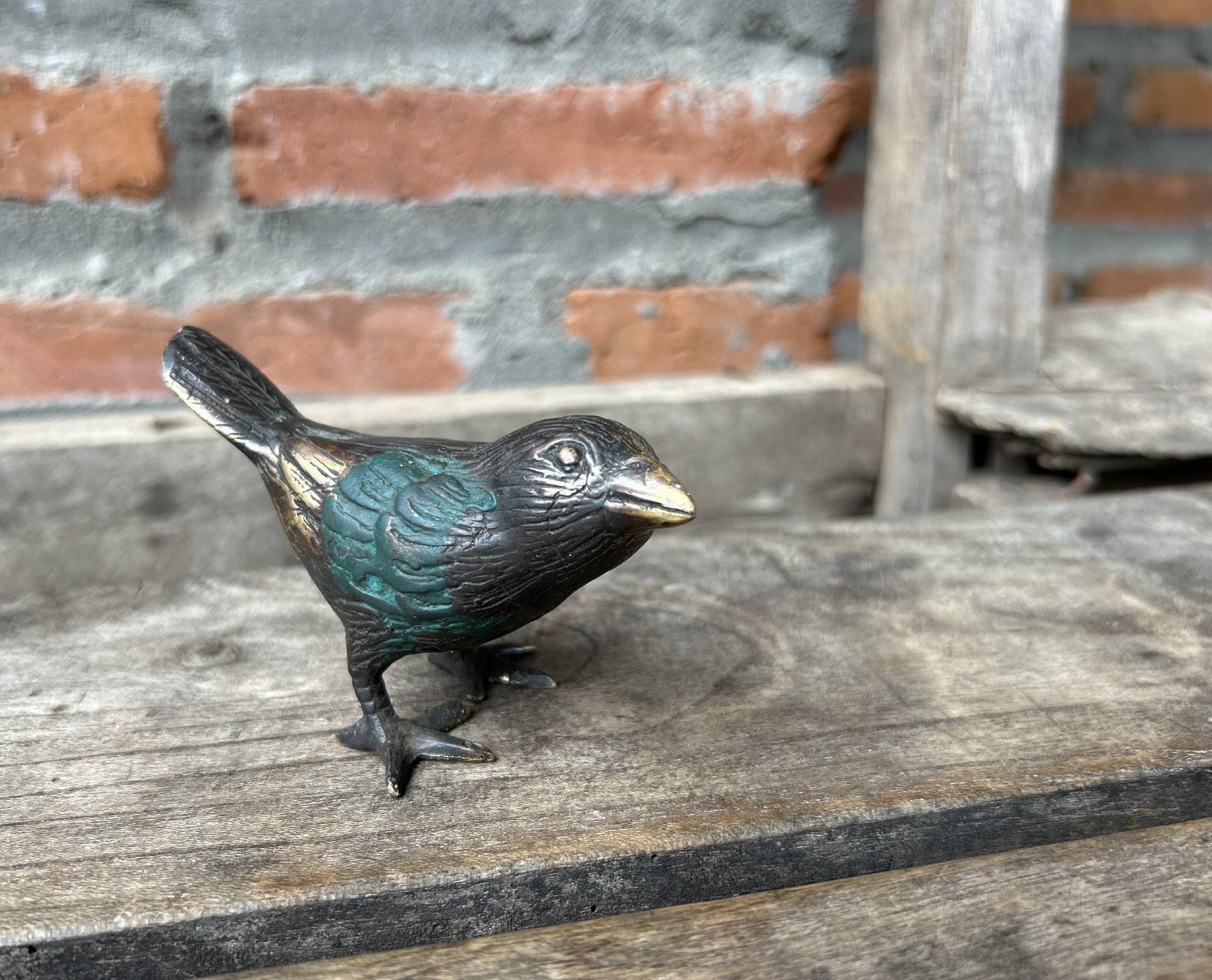 Figur 'Vogel' aus Messing, B 10 cm, T 5 cm, H 6 cm von fischer's lagerhaus