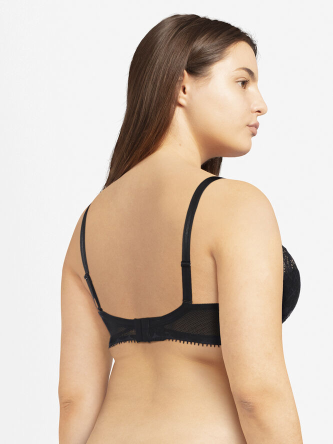 Chantelle Day to Night Plunge spacer bra Black