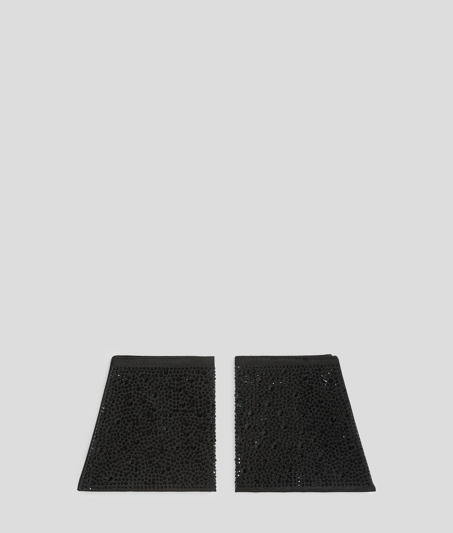 MANCHETTES À STRASS SÉLECTIONNÉES PAR HUN KIM - Embellissement noir