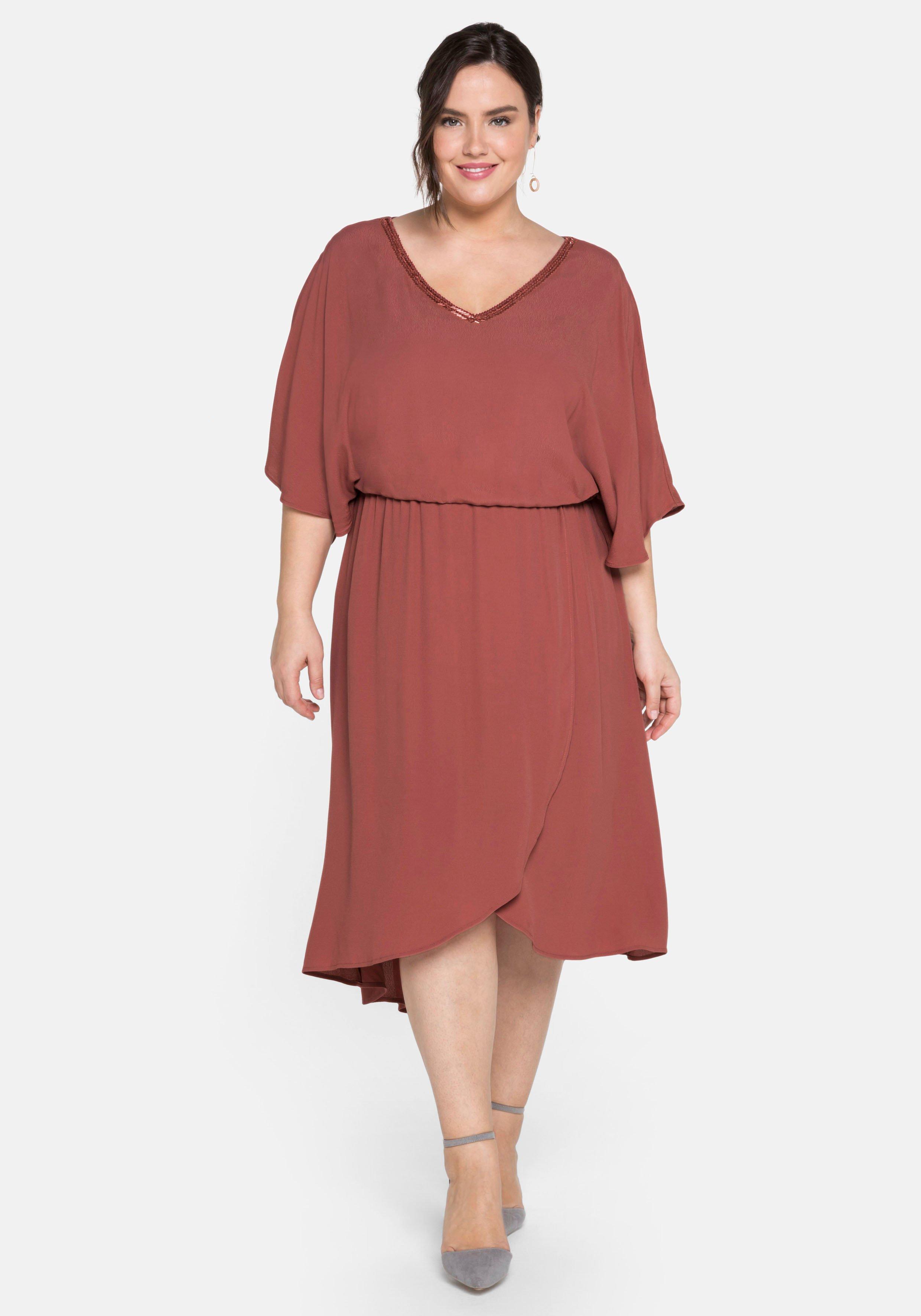 Cocktailkleid aus Viskose-Crêpe, in gewickelter Optik
