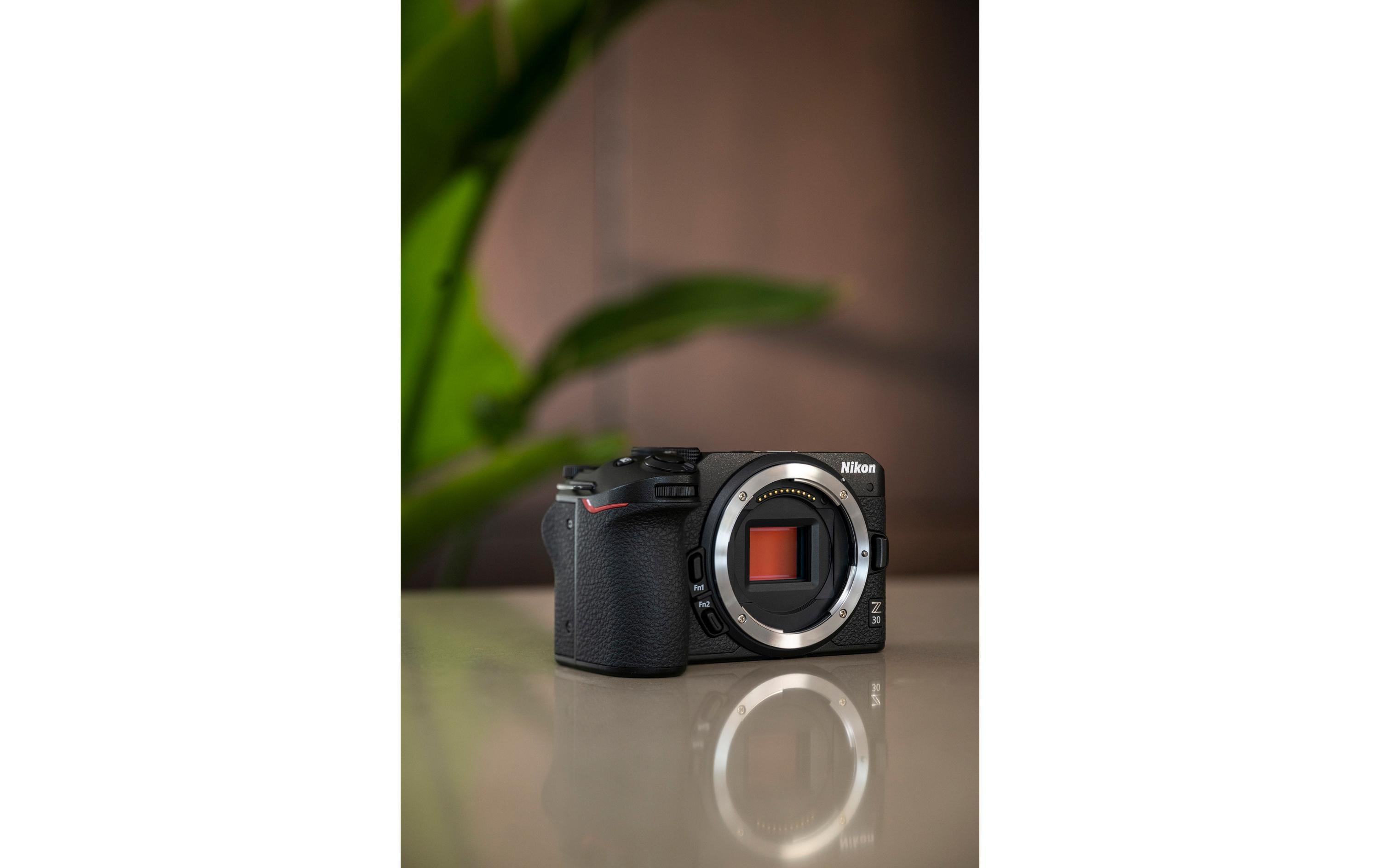 Fotokamera Z30 BODY<br>Spiegelloser Fotoapparat mit erstklassiger Bildqualität – Die neue Welt des Vloggens