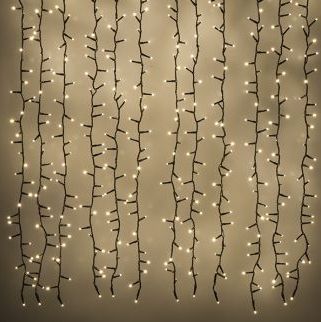 Kerstverlichting - Cascade - 18 Takken - 576 Leds - 8 Functies - Spatwaterdicht