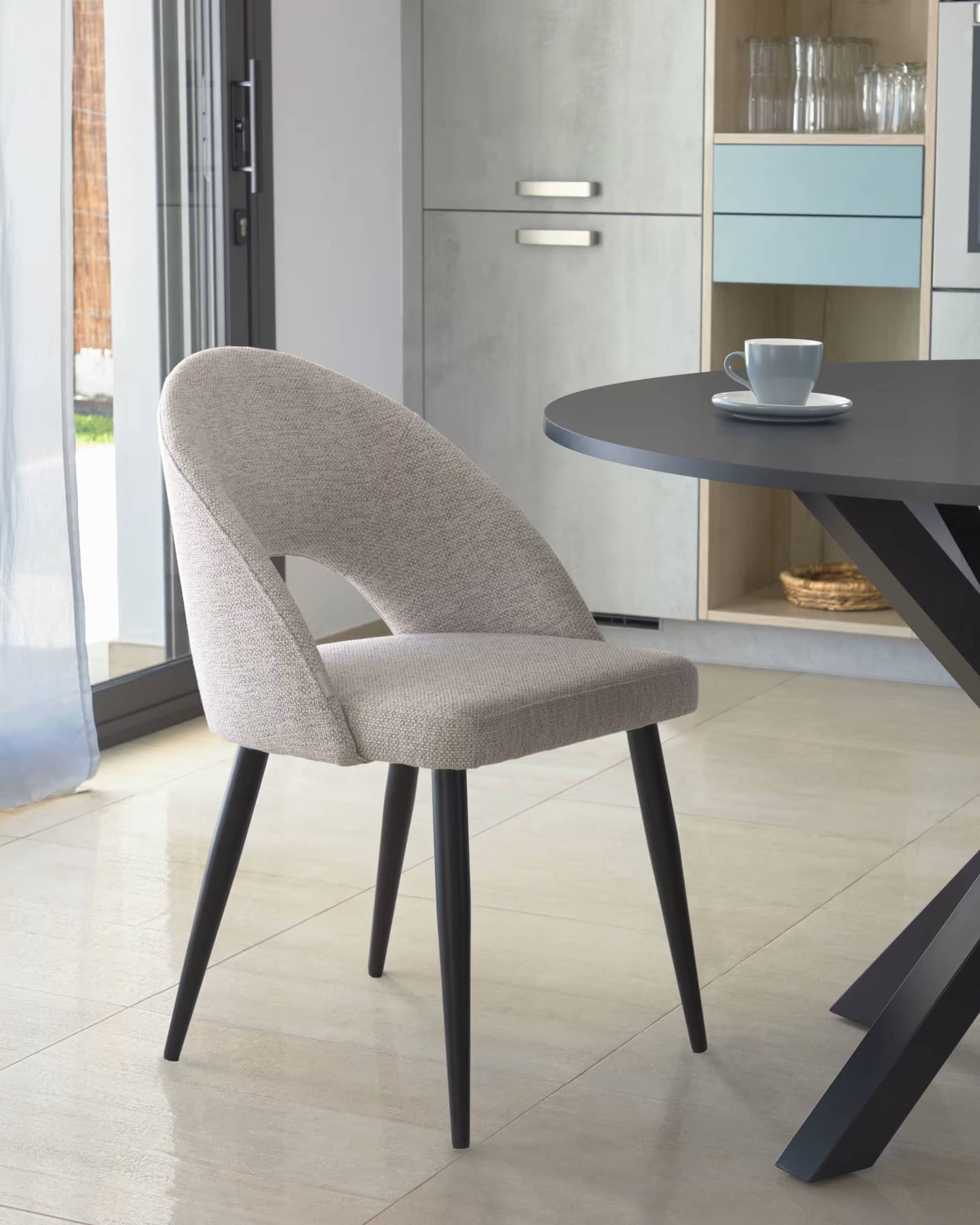 Kave Home Stuhl MAEL beige/schwarz