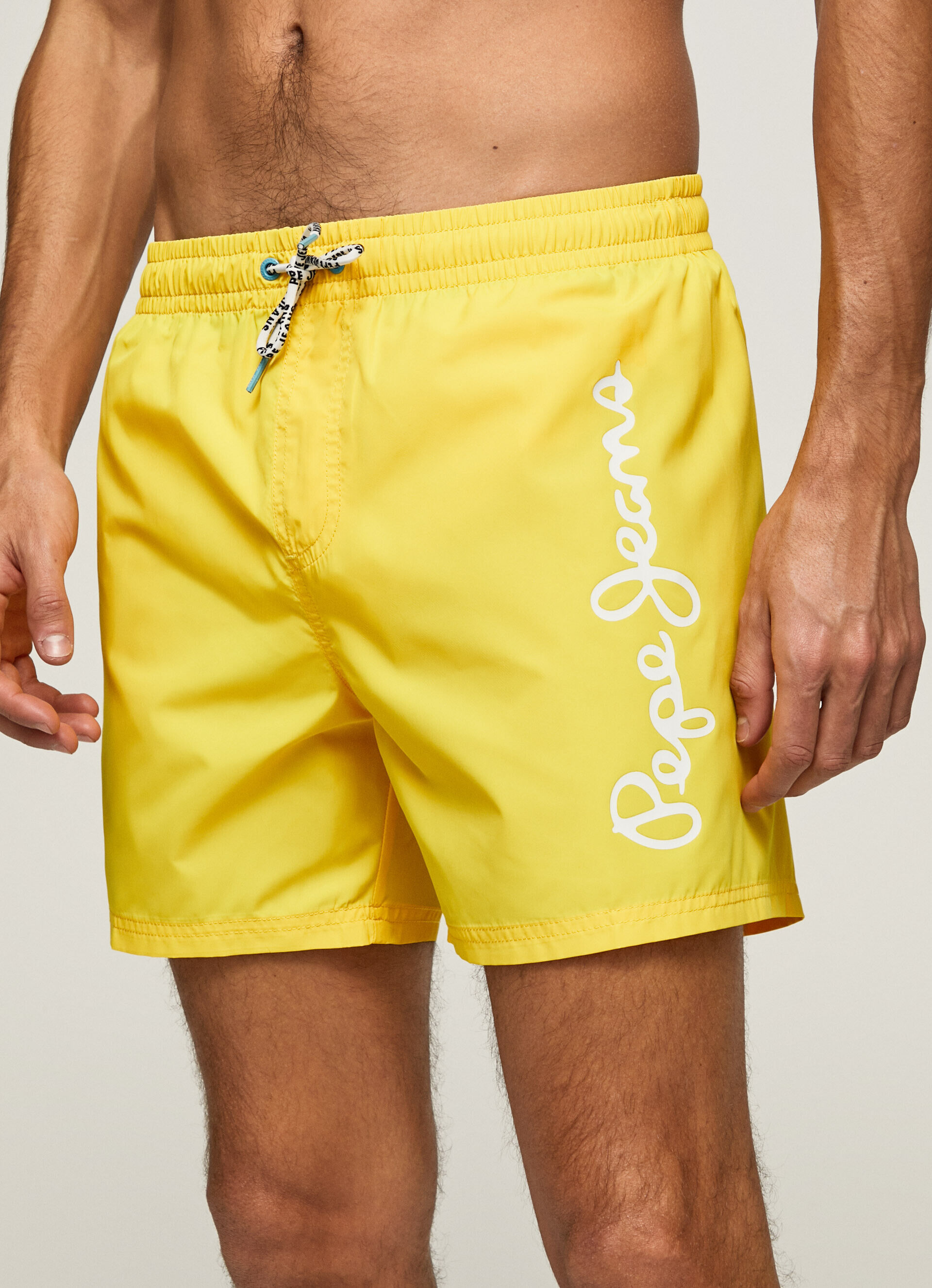 Maiô Finnick Plain Bermuda - amarelo brilhante