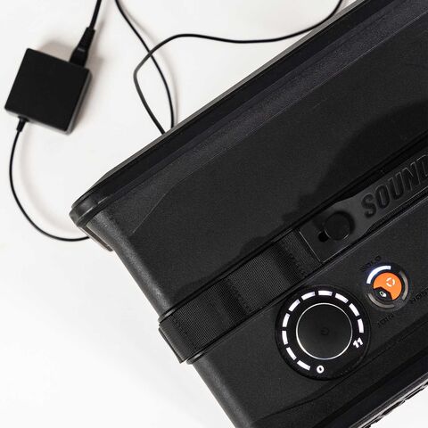 SOUNDBOKS CHARGER (USB-C) – compacte 65 watt lader