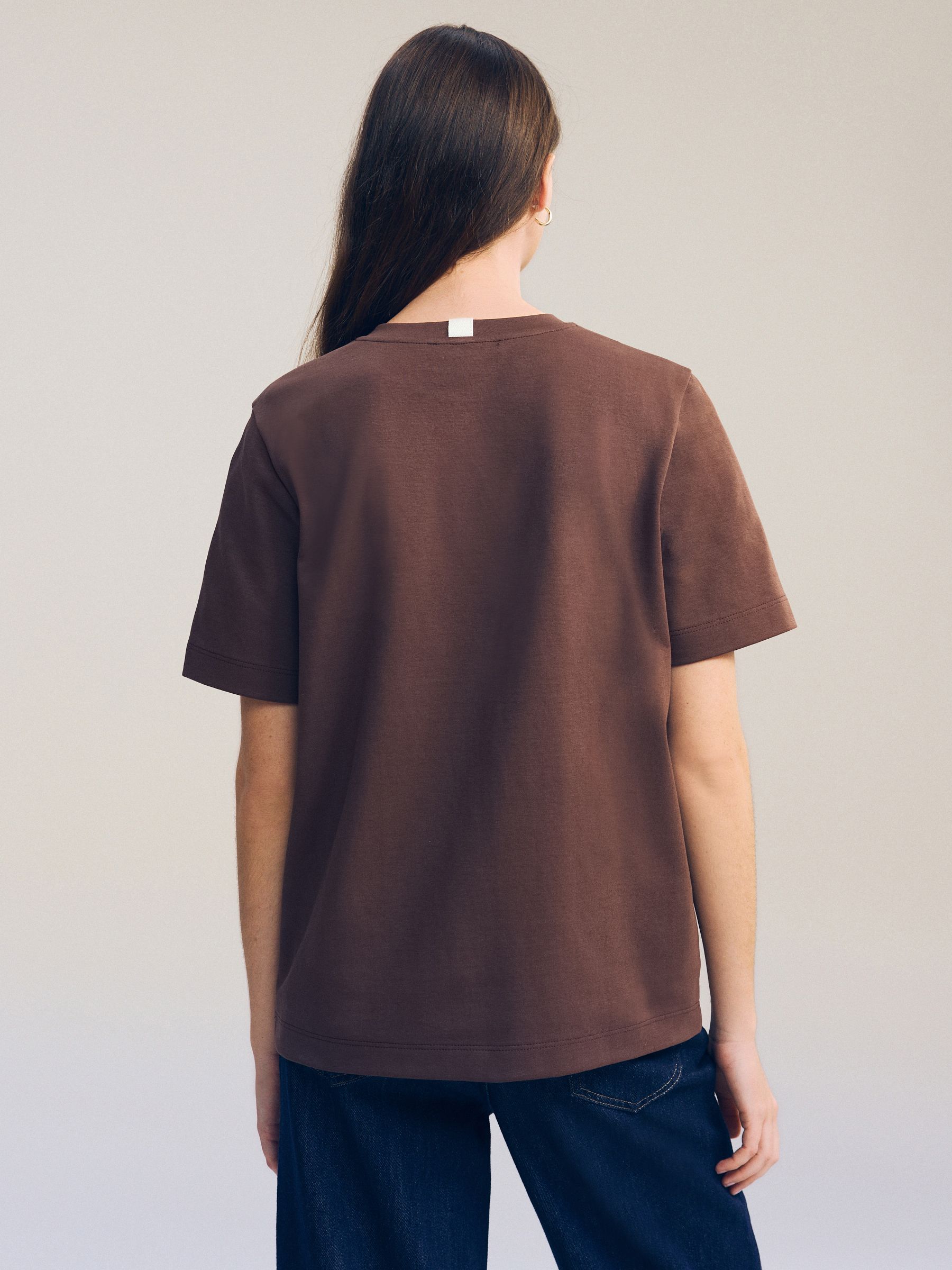 Chocoladebruin - Dik T-shirt met ronde hals en korte mouwen