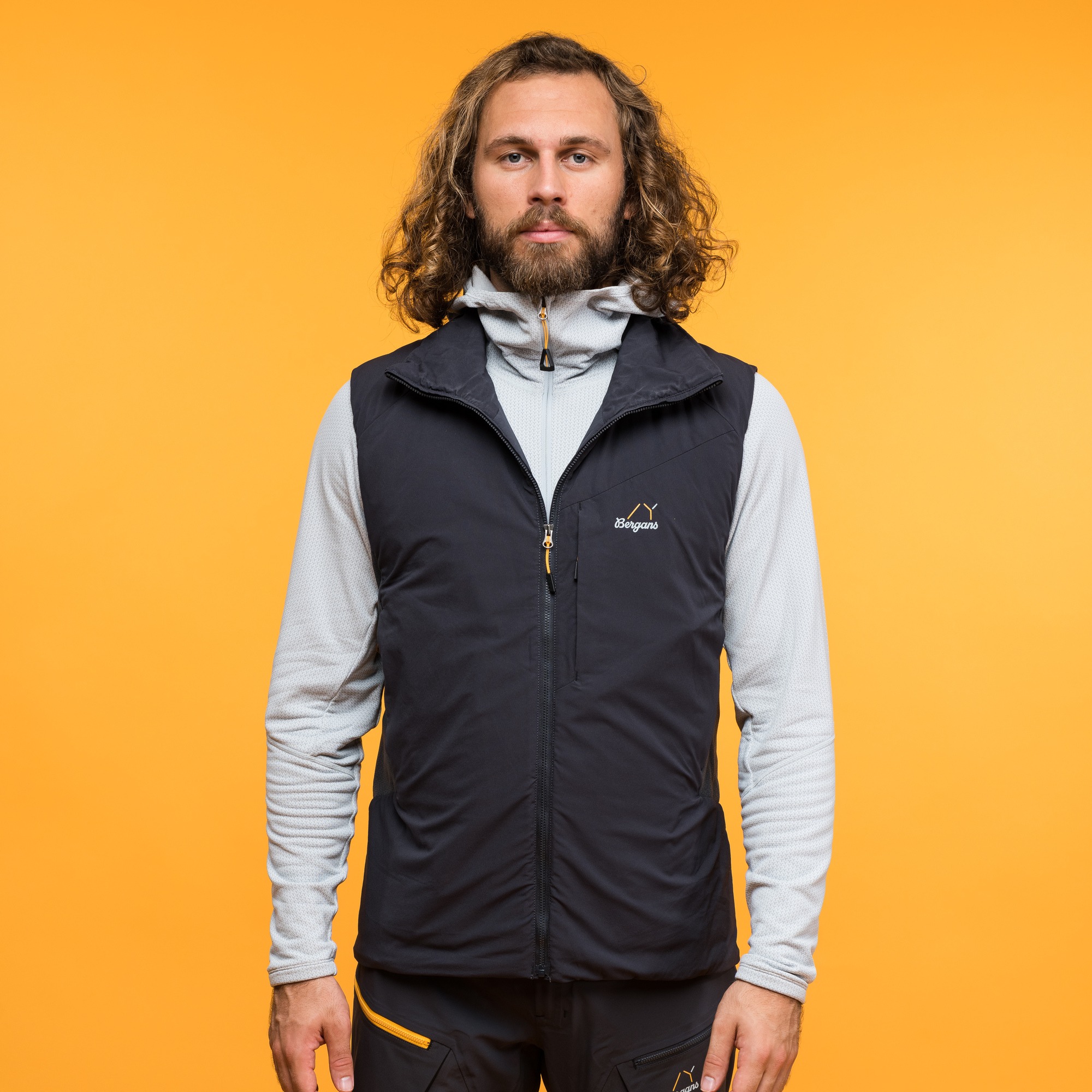 Y MountainLine Light Insulated Air Vest Herre Dark Shadow Grey