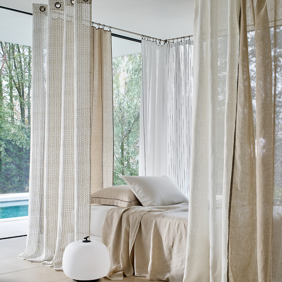 AM.PM<br>Cortina de vidro de linho, Fishoyi