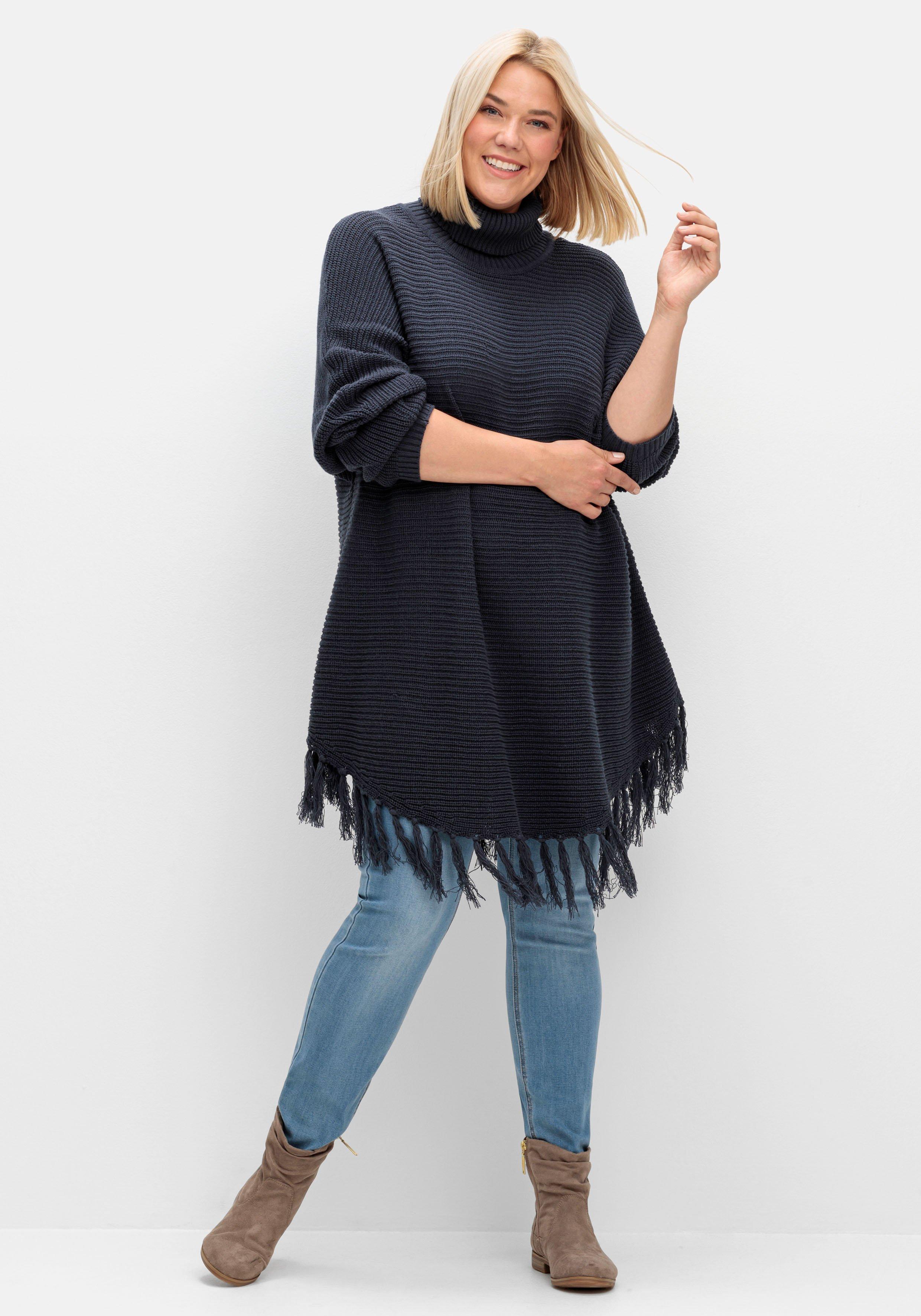 Gerippter Poncho-Pullover mit Fransensaum