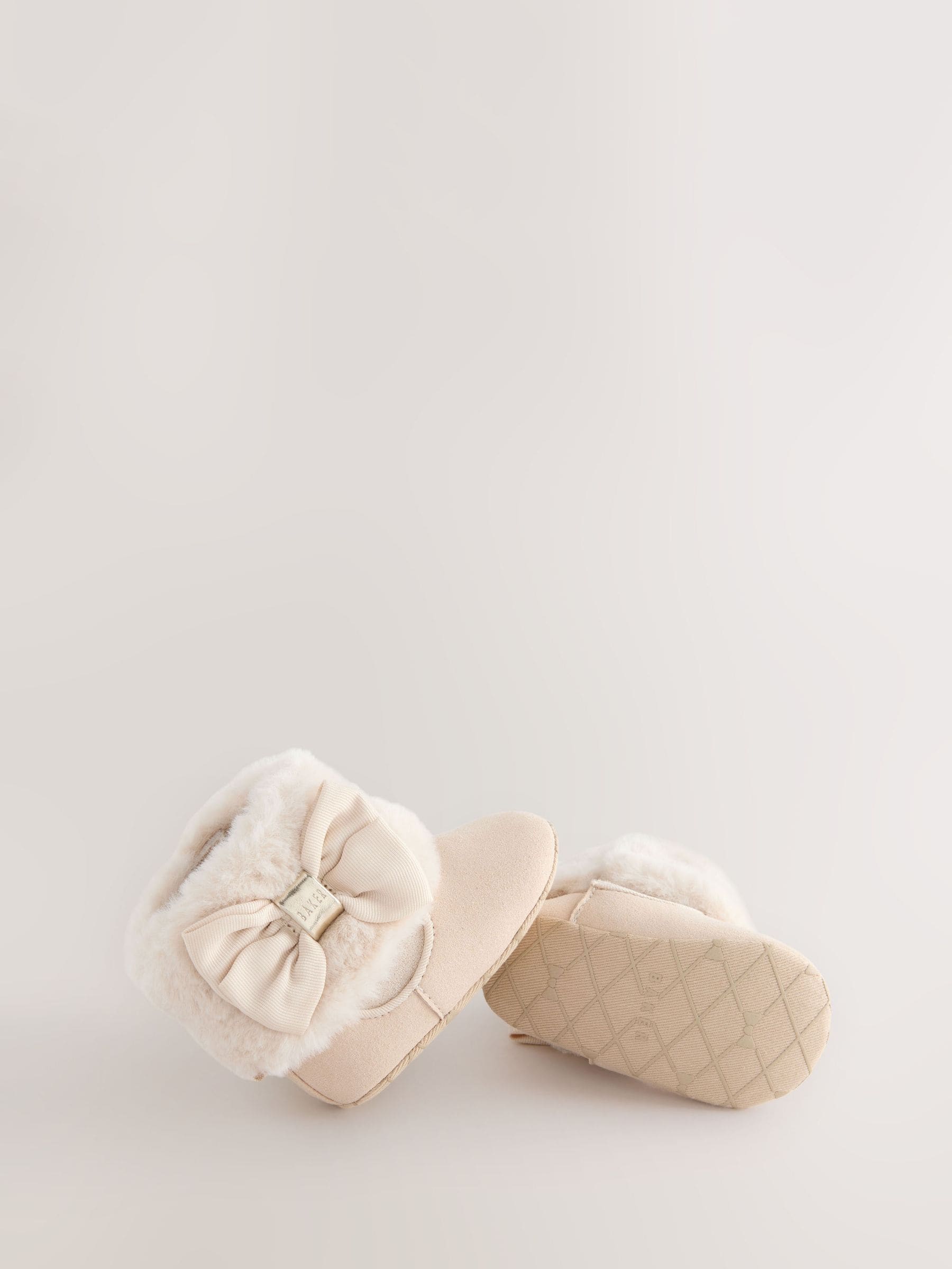 Gebroken wit - Baker by Ted Baker gewatteerde laarsjes met imitatiebont voor babymeisjes