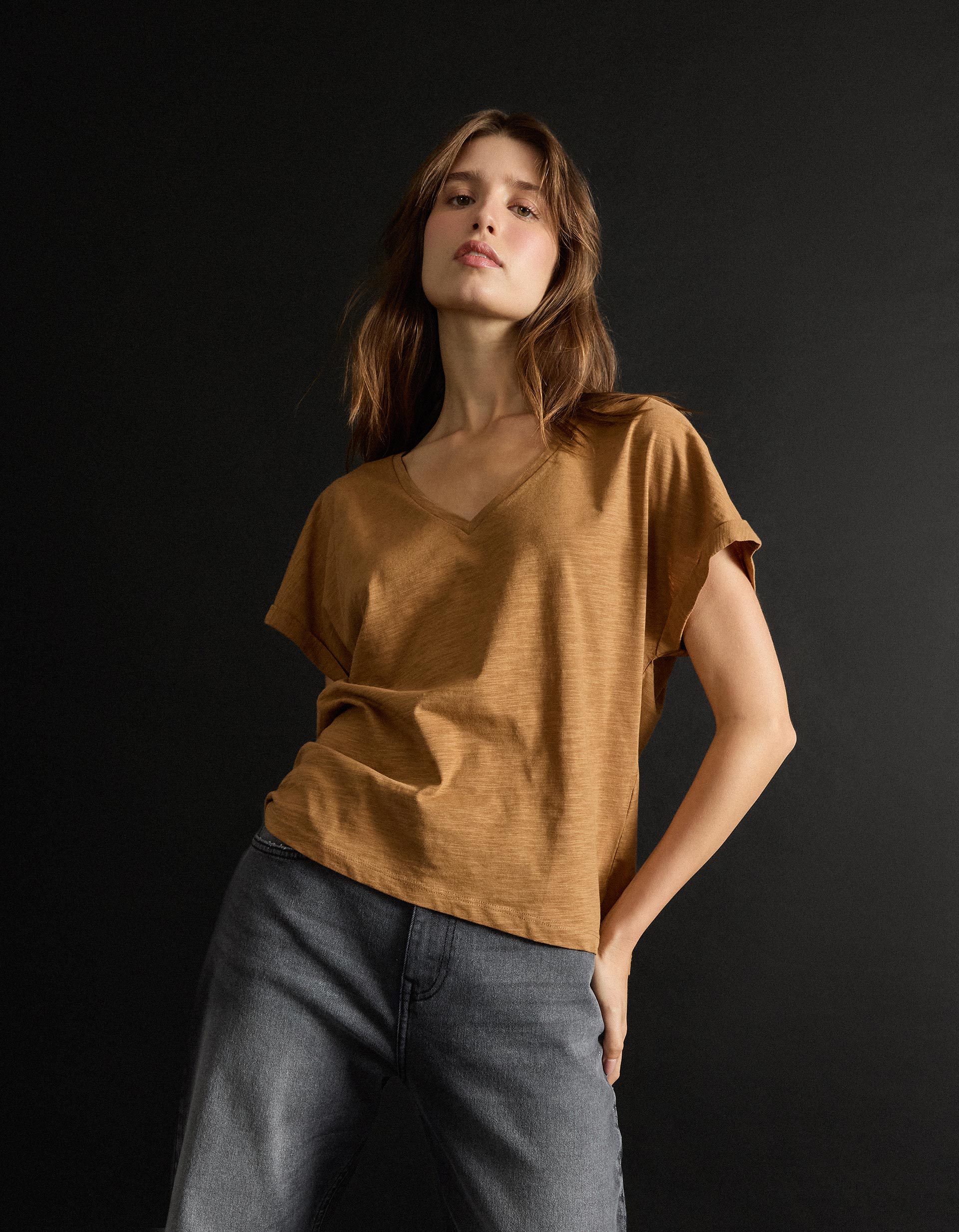 T-shirt Decote em V, Mulher, Castanho Claro