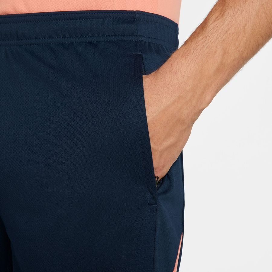 Chelsea Short d'Entraînement Dri-FIT Strike - Bleu Foncé/Orange