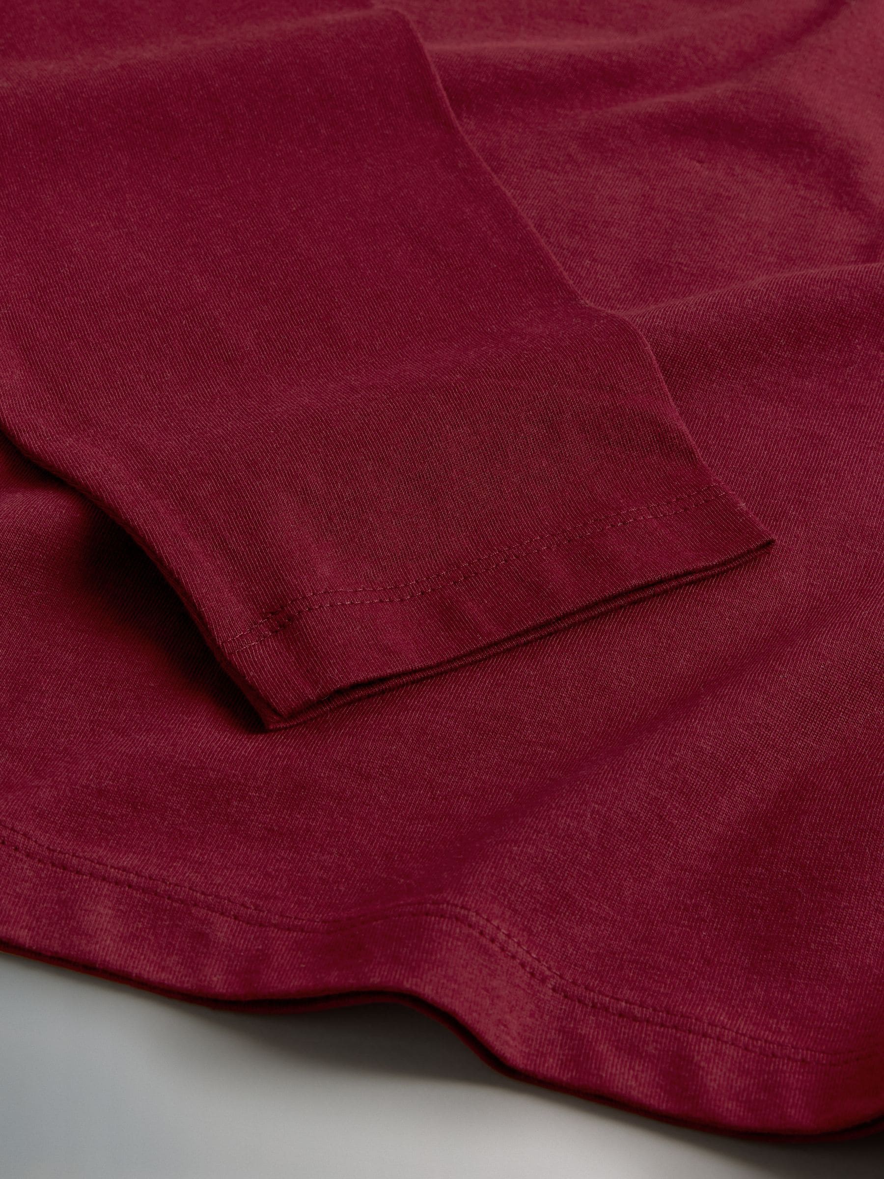 Black/Khaki/Red/Light Green - The Set verpakking van 4 relaxte T-shirts met lange mouwen