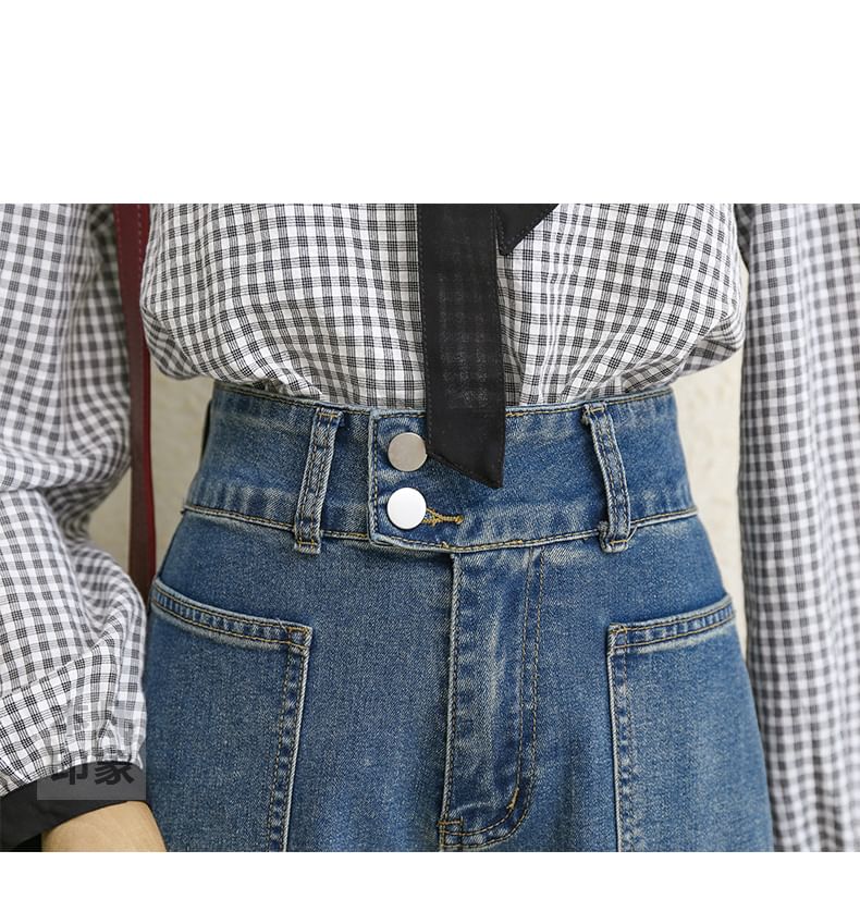 Rusutsu - High Rise Washed Flared Jeans