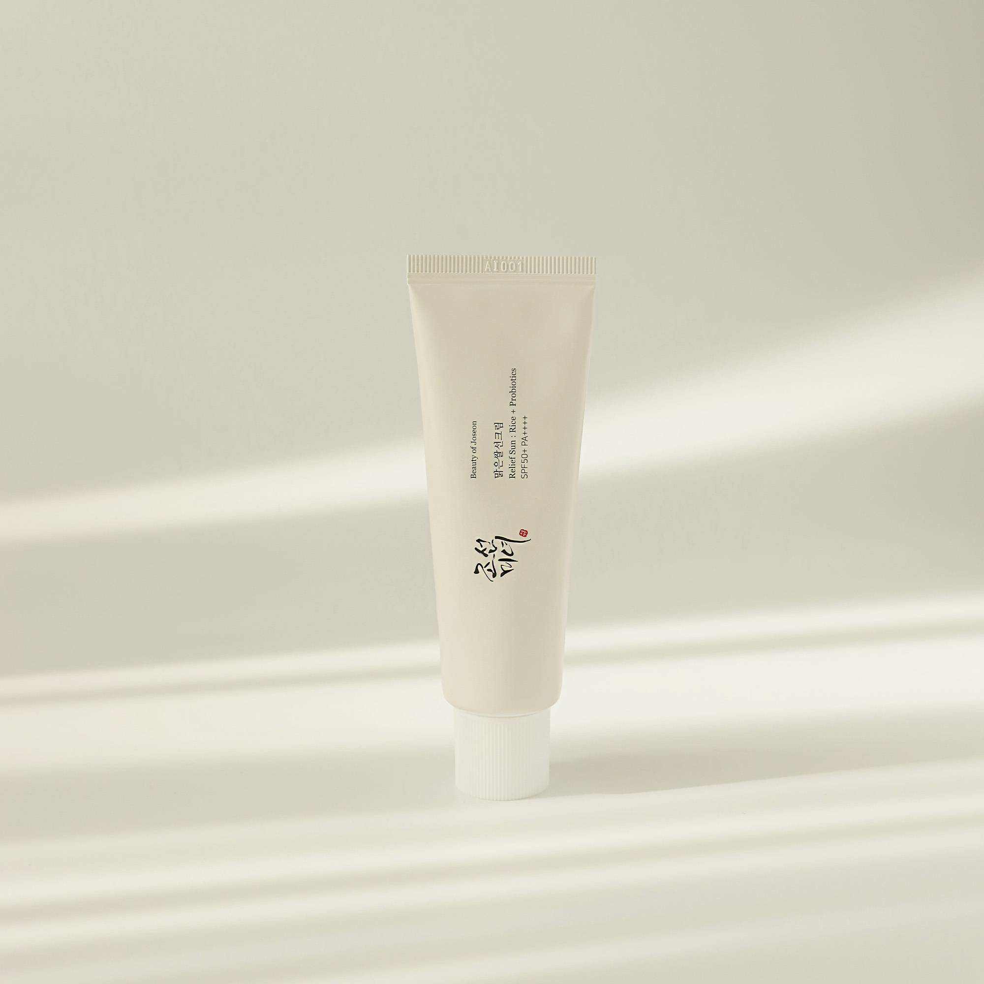 Crème Solaire Hydratante SPF 50  Relief Sun : Riz   Probiotiques / 50ml