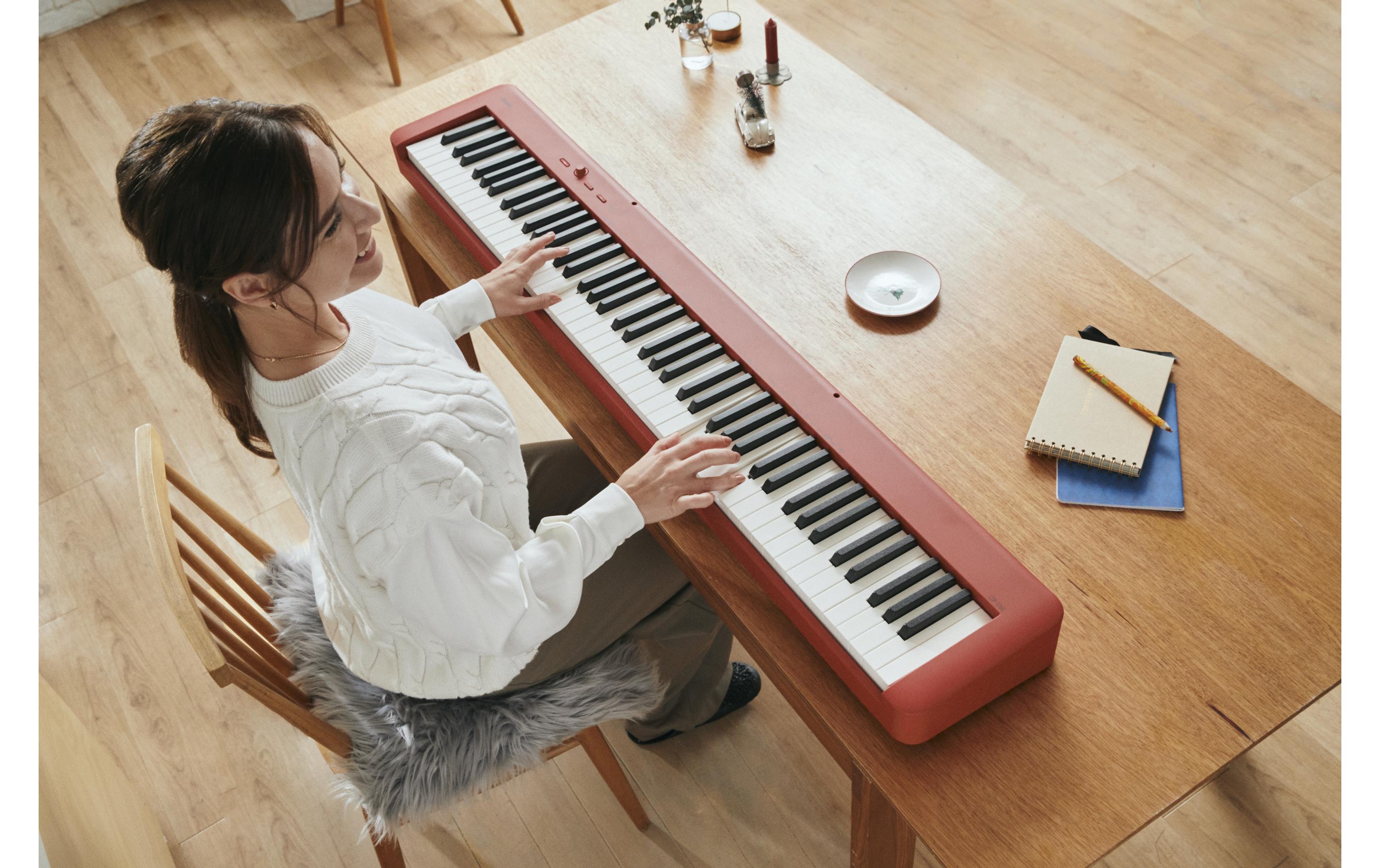 E-Piano CDP-S160 Set, Rot<br>Das Einsteigermodell der CDP-S Digitalpiano-Serie mit gewichtetem Scaled-Hammer-Action-Keyboard II mit 88 Tasten