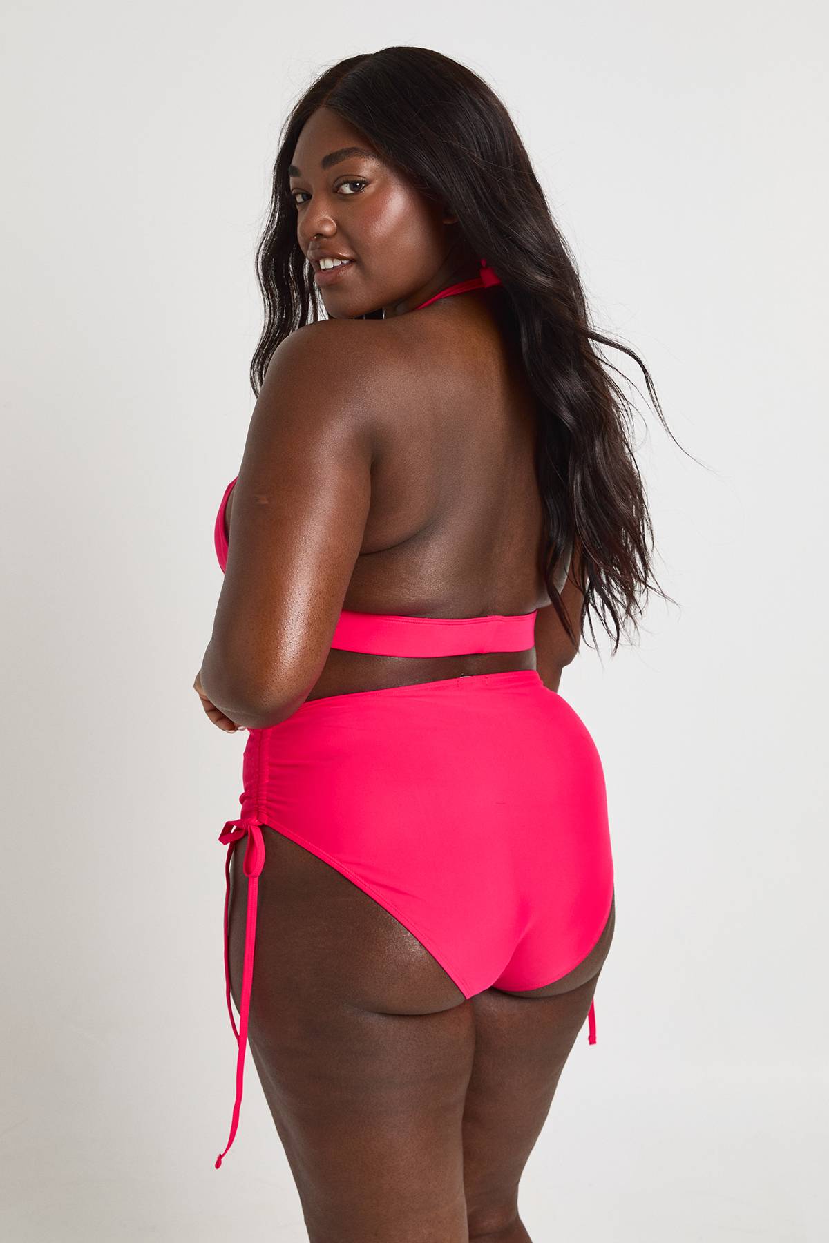 boohoo Bas De Bikini Grande Taille Taille Haute Froncé Avec Effet Ventre Plat
