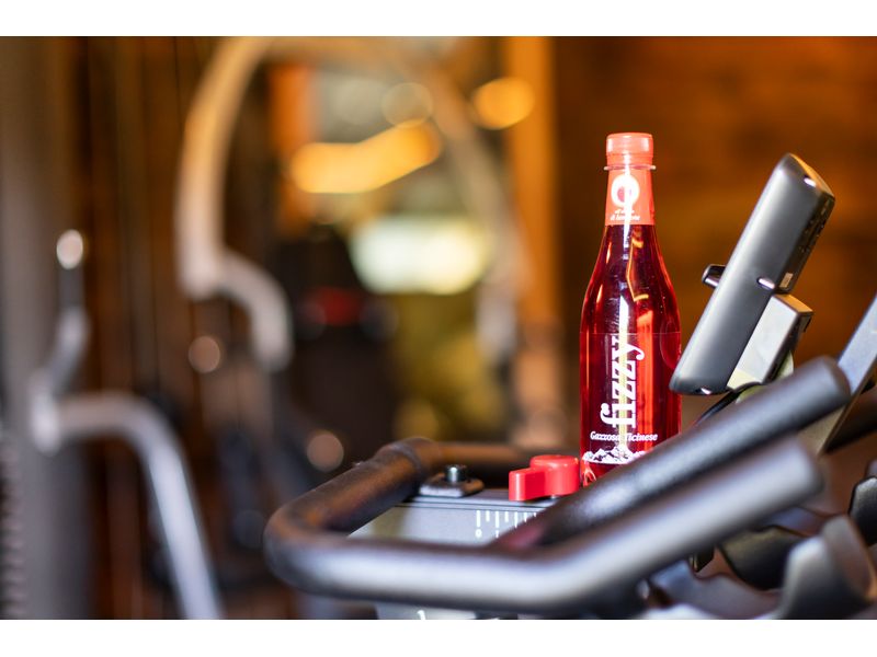 Fizzy Soft-Drinks Framboise 6 x 0.46 l Kohlensäurehaltiges Erfrischungsgetränk aus dem Tessin