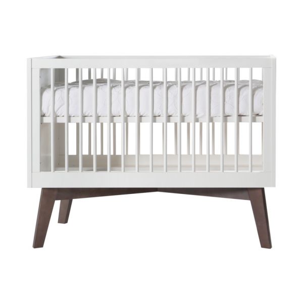Kidsmill Sixties Babybed Wit Mat / Walnoot 60 x 120 cm