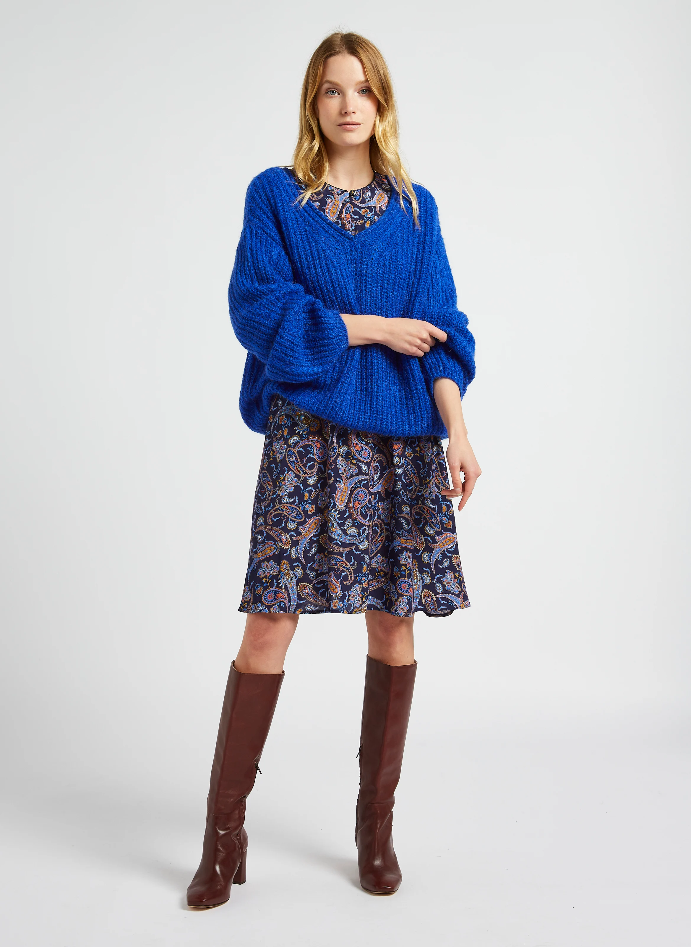 TING - Pull ample col V en maille | Bleu