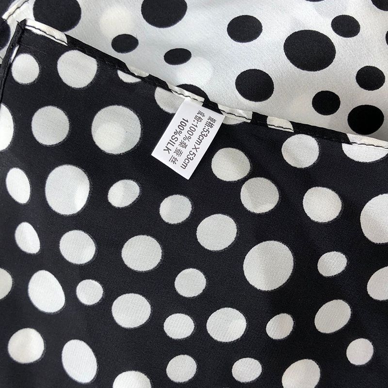 Frior - Polka Dot Sjaal