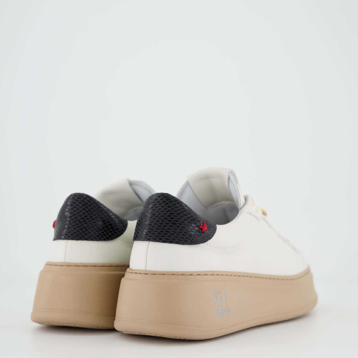 GIO+ Sneaker