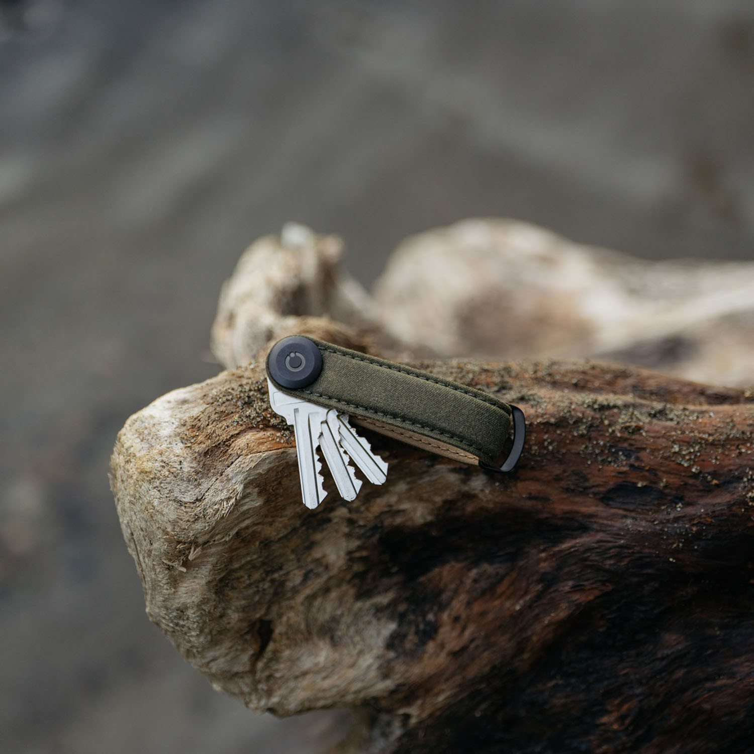 Orbitkey 2.0 Waxed Canvas Keyholder khaki green