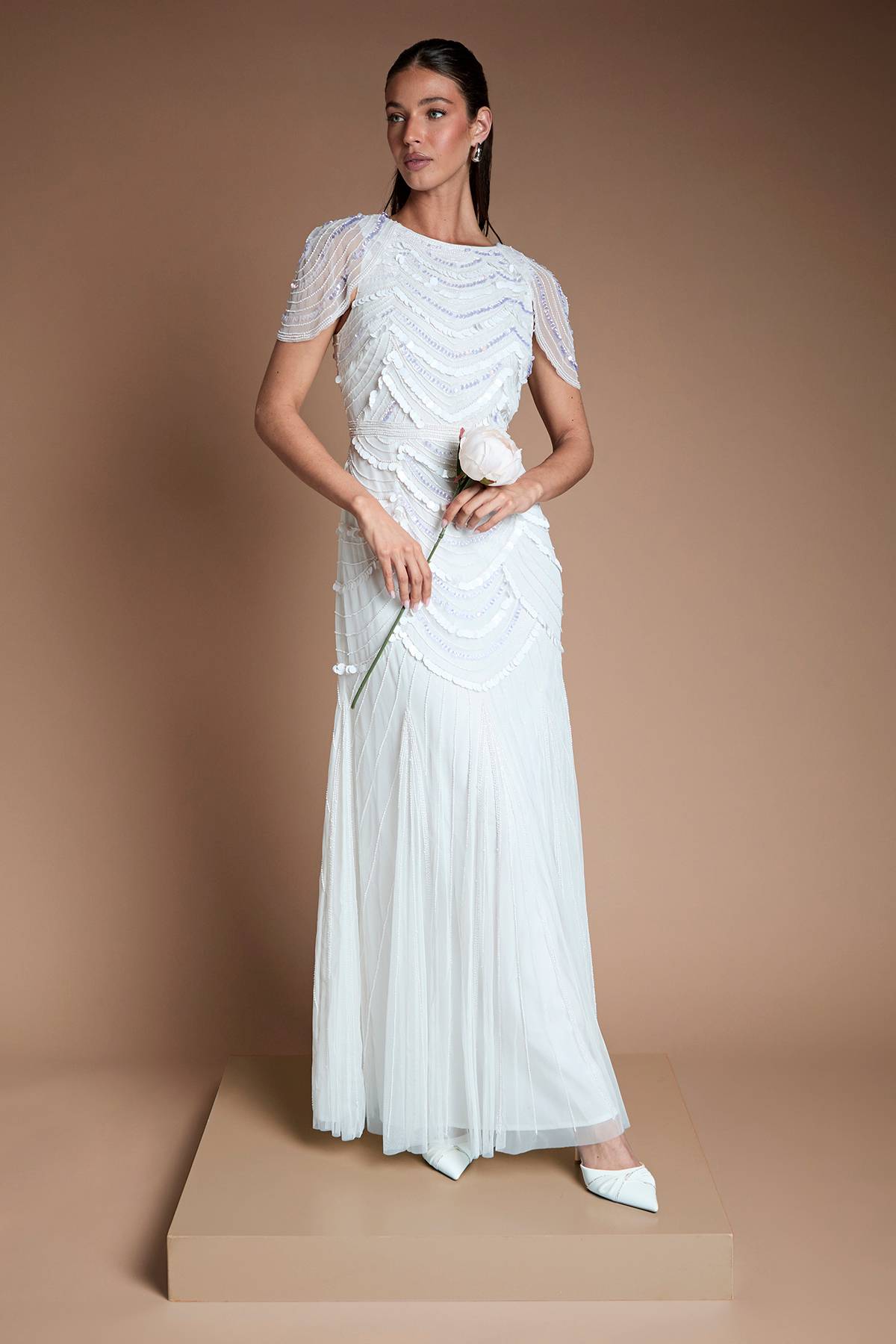 Coast Robe De Mariée Ornée Avec Épaules Cape