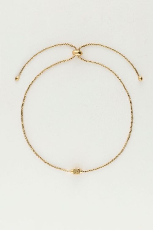 Minimalistische armband met cube initial