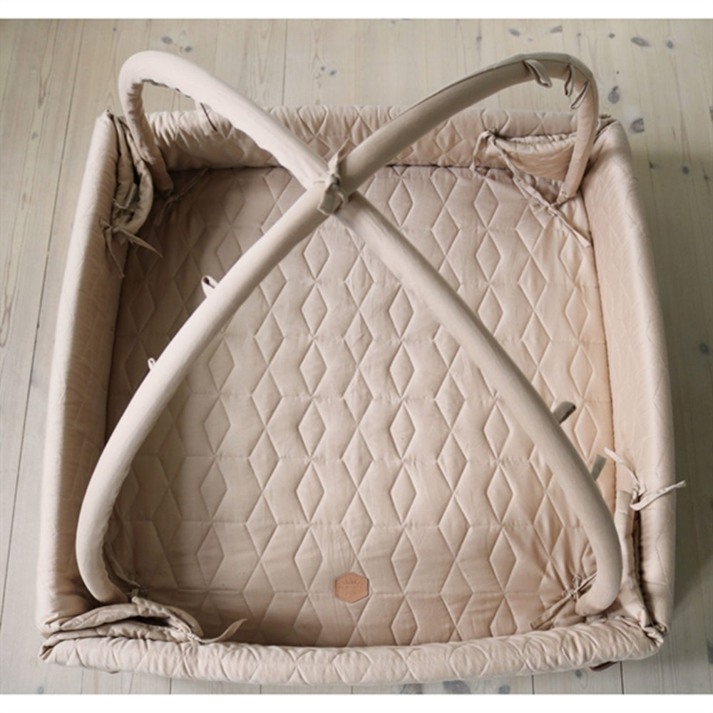 Aktivitetsnest Soft Quilt Doeskin