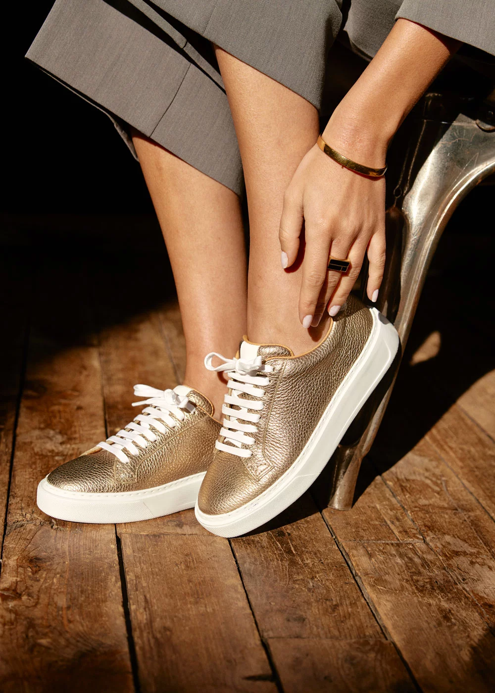 BASKET TABATHA CUIR GRAINE OR