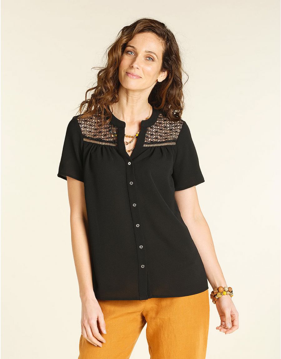 Blouse noire dentelle