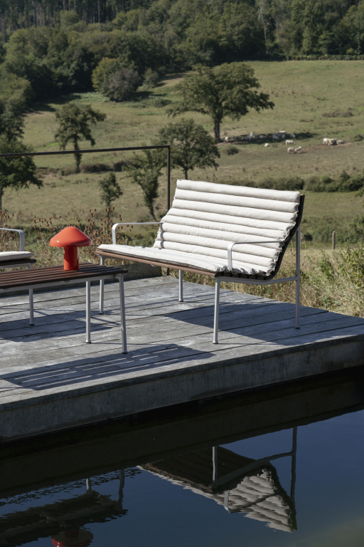 Hay Quilted kussen Beige Sand voor Traverse Lounge tuinbank