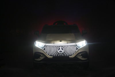 Mercedes-Benz EQS SUV Elbil, Hvit