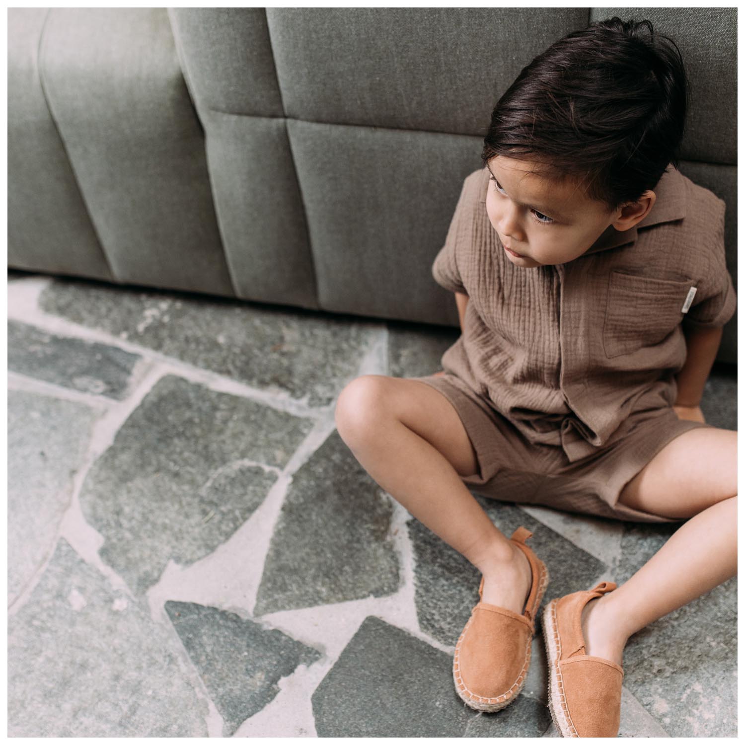 Sweet Petit peuter short Siem  effen taupe