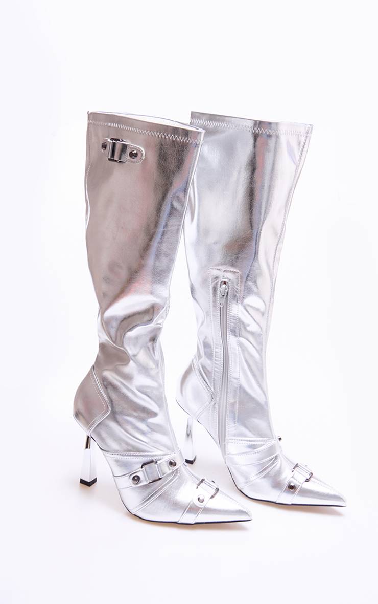 Argenté Bottes Hautes À Talons En SYNTHÉTIQUE Métallisé Avec Détails De Boucles