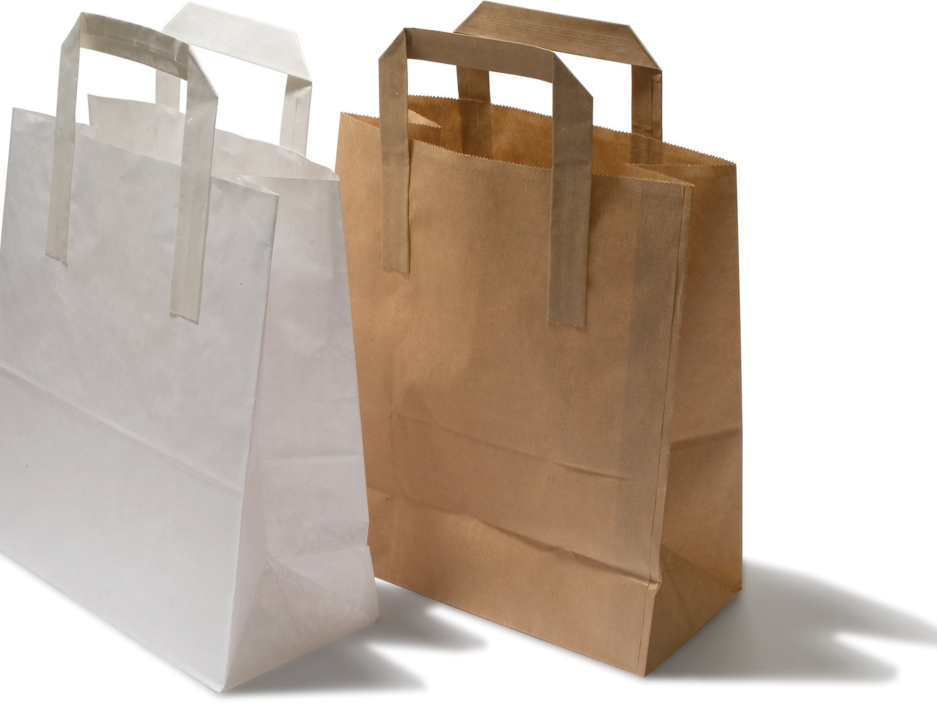 Papiertragetasche mit Flachhenkel